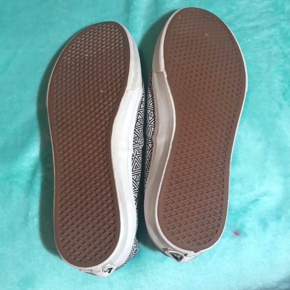 VANS Geometric Shoes - Picture 4 of 5